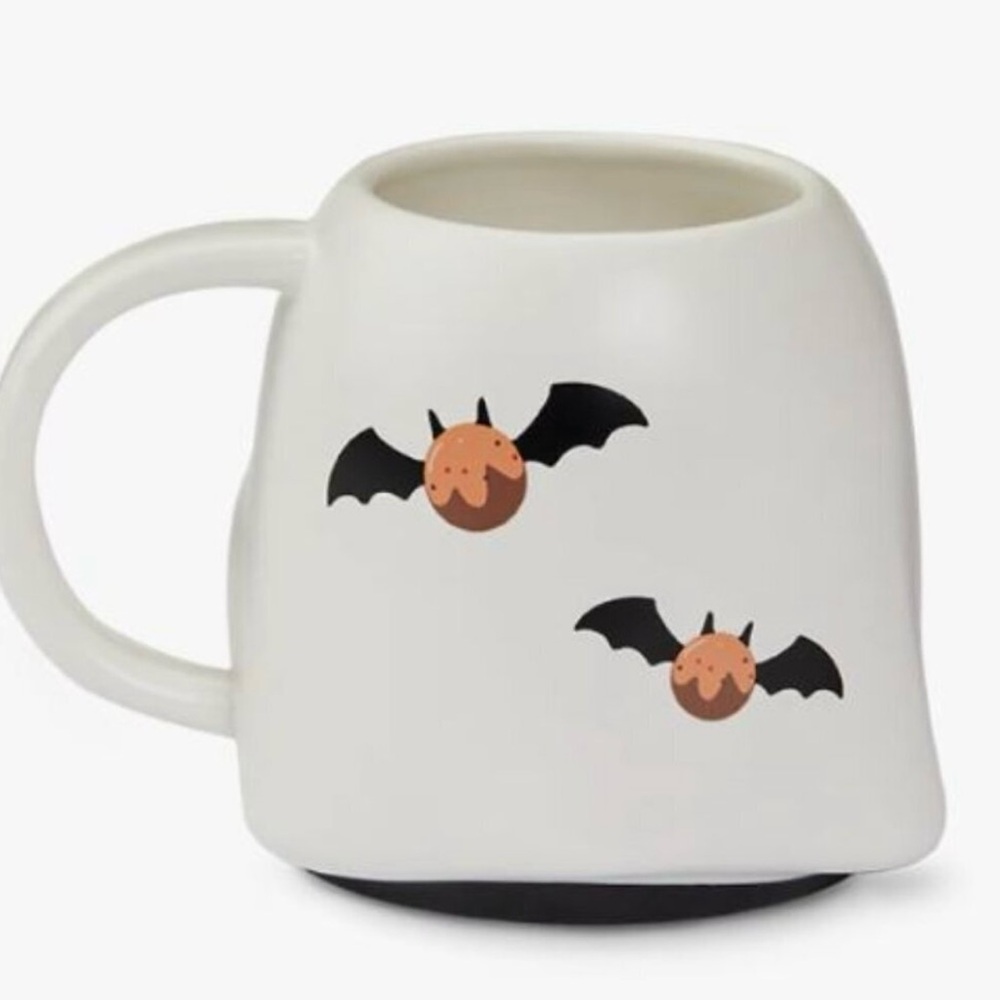 TIM Horton's Ghost Mug 2024 Colour Change Mug Heat Activated 20oz - Picture 4 of 4